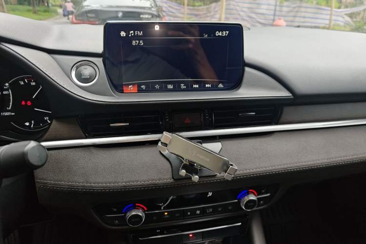 Used Mazda Atenza 2020 2.5L Sky Blue Prestige Edition Audio And AC Panel