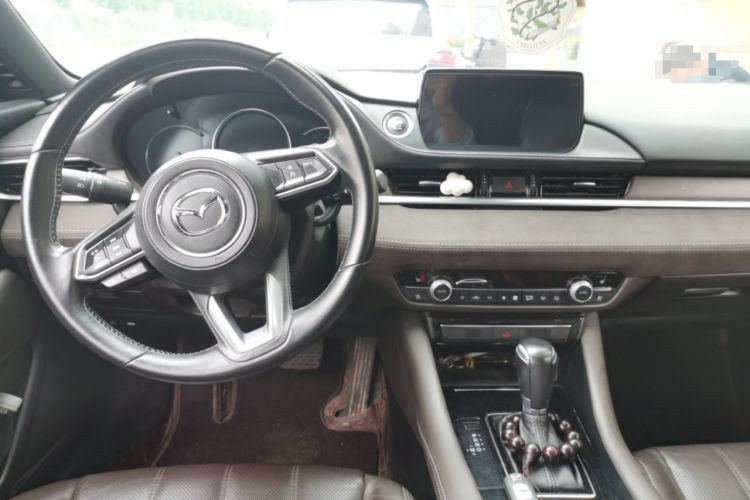 Used Mazda Atenza 2020 2.5L Sky Blue Prestige Edition Center Console