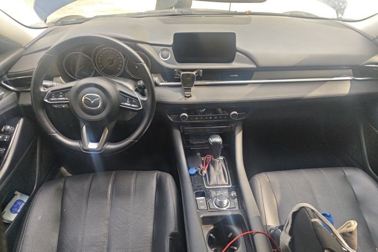 Used Mazda Atenza 2020 2.0L Blue Sky Luxury Edition Center Console