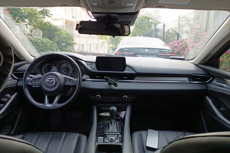 Used Mazda Atenza 2020 2.5L Skyline Sport Edition Center Console