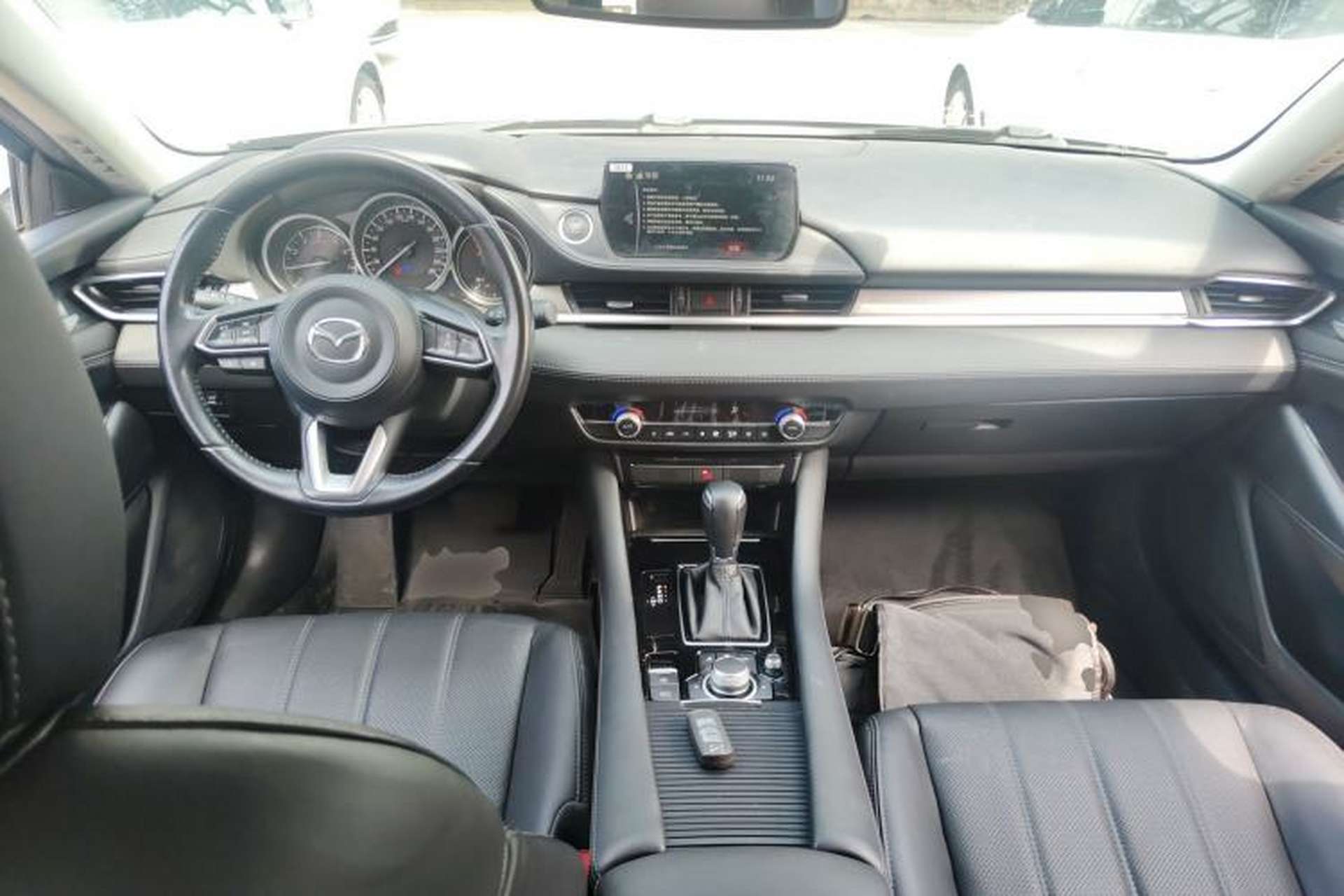 Used Mazda Atenza 2020 2.0L Blue Sky Luxury Edition Center Console
