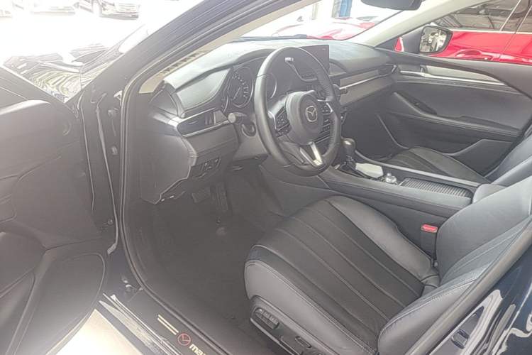 Used Mazda Atenza 2020 2.0L Blue Sky Luxury Edition Driver Seat