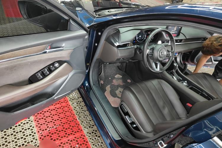 Used Mazda Atenza 2020 2.5L Sky Blue Prestige Edition Driver Seat