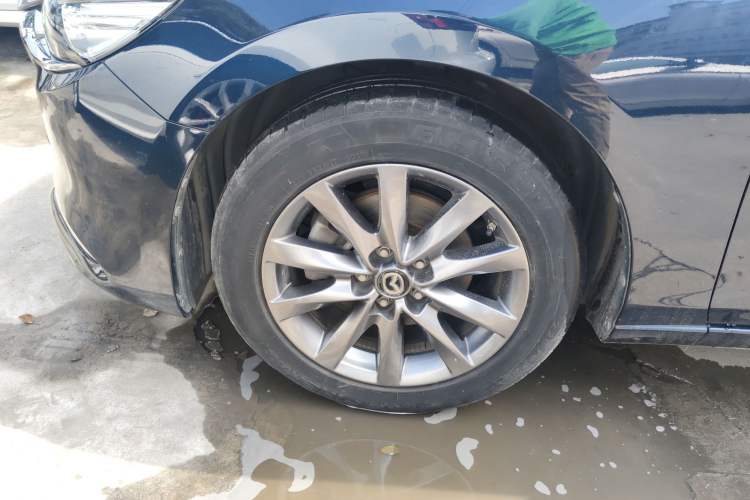 Used Mazda Atenza 2020 2.0L Blue Sky Luxury Edition Exterior 4