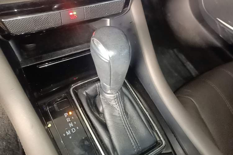Used Mazda Atenza 2020 2.5L Sky Blue Prestige Edition Gear Lever