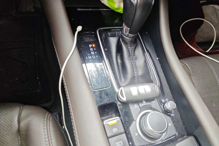 Used Mazda Atenza 2020 2.5L Sky Blue Prestige Edition Gear Lever