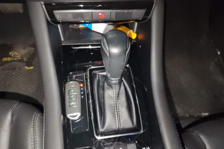 Used Mazda Atenza 2020 2.5L Skyline Sport Edition Gear Lever