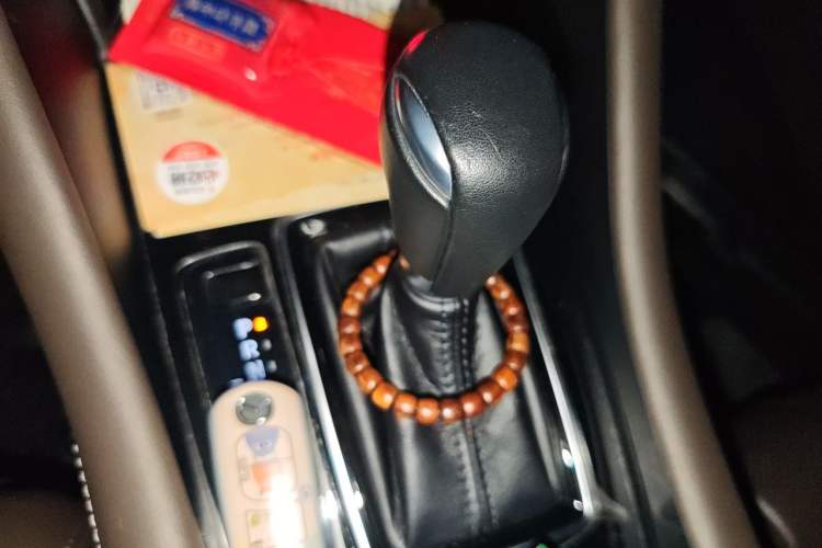 Used Mazda Atenza 2020 2.5L Sky Blue Prestige Edition Gear Lever