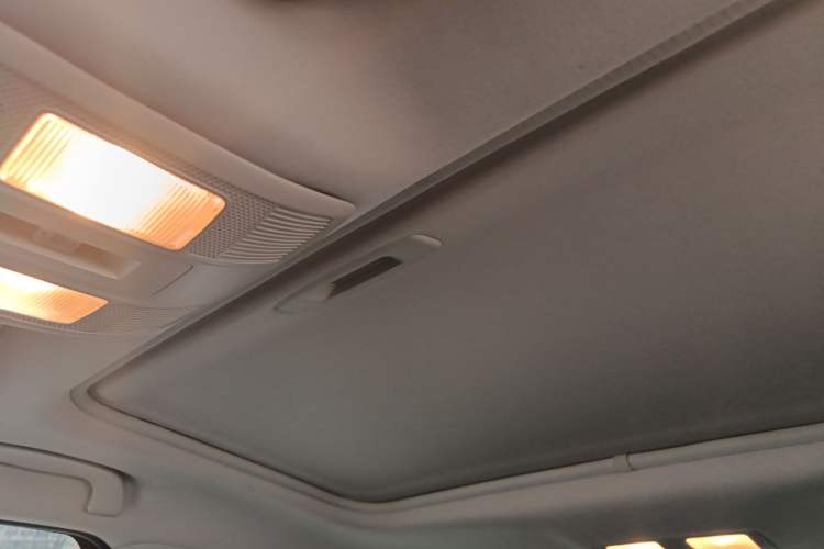 Used Mazda Atenza 2020 2.0L Blue Sky Luxury Edition Headliner