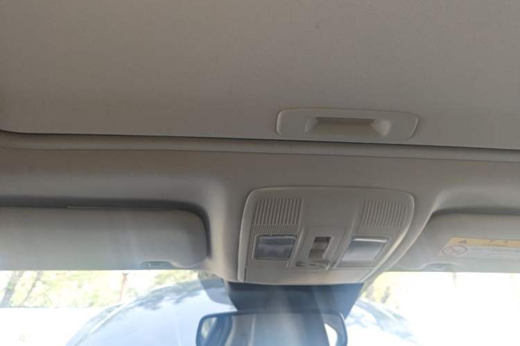 Used Mazda Atenza 2020 2.0L Blue Sky Luxury Edition Headliner
