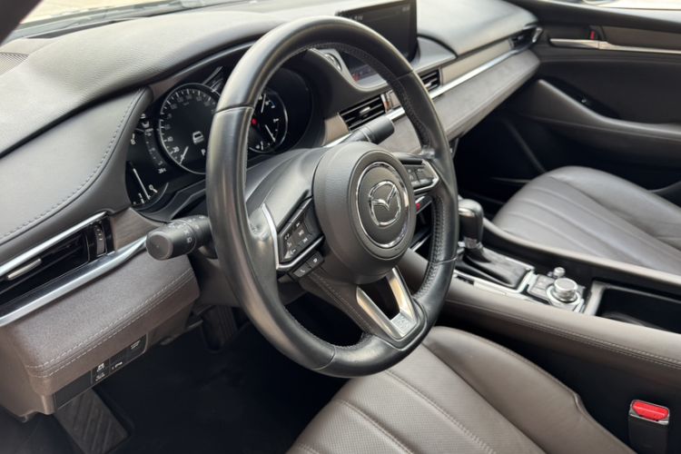 Used Mazda Atenza 2020 2.5L Sky Blue Prestige Edition Interior 4