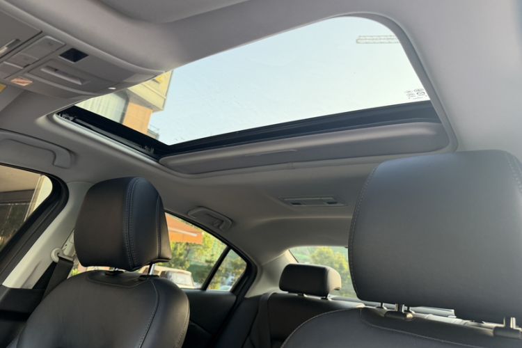 Used Mazda Atenza 2020 2.5L Skyline Sport Edition Interior 4