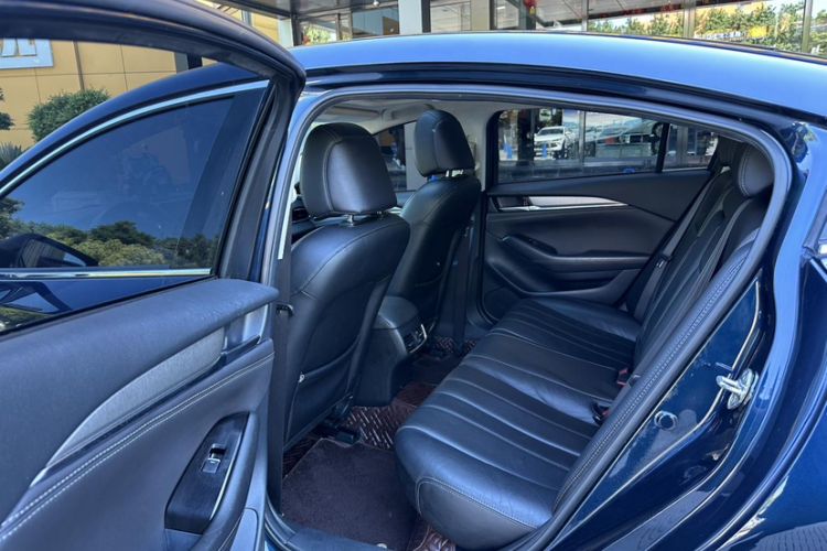 Used Mazda Atenza 2020 2.5L Skyline Sport Edition Interior 5