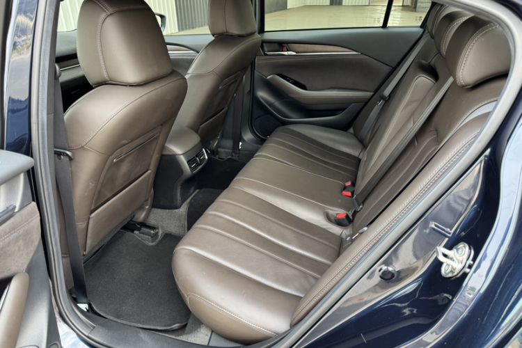 Used Mazda Atenza 2020 2.5L Sky Blue Prestige Edition Interior 6