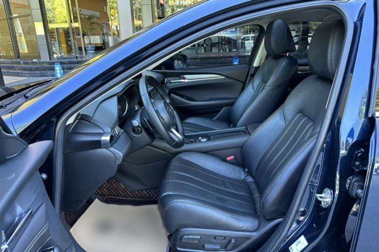 Used Mazda Atenza 2020 2.5L Skyline Sport Edition Interior 6