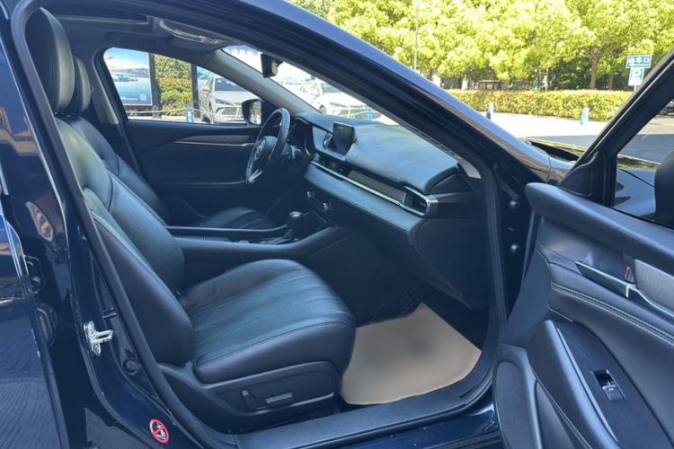 Used Mazda Atenza 2020 2.5L Skyline Sport Edition Interior 8