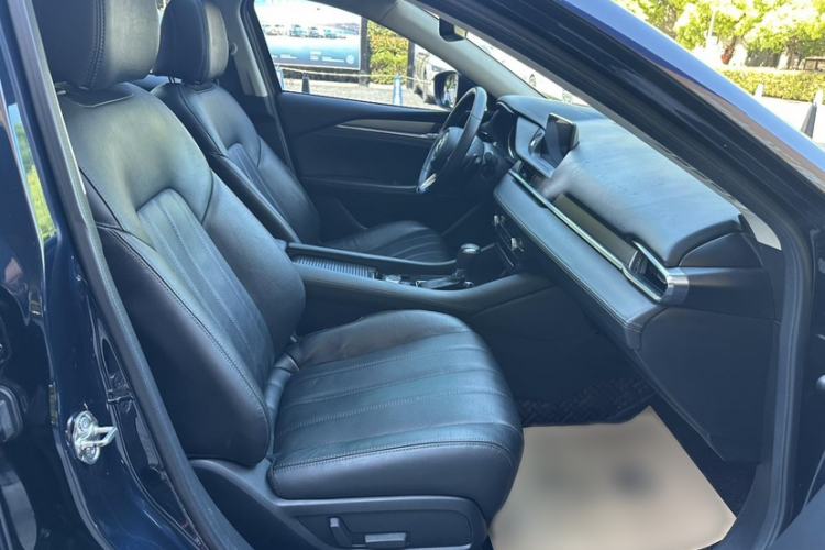 Used Mazda Atenza 2020 2.5L Skyline Sport Edition Interior 9