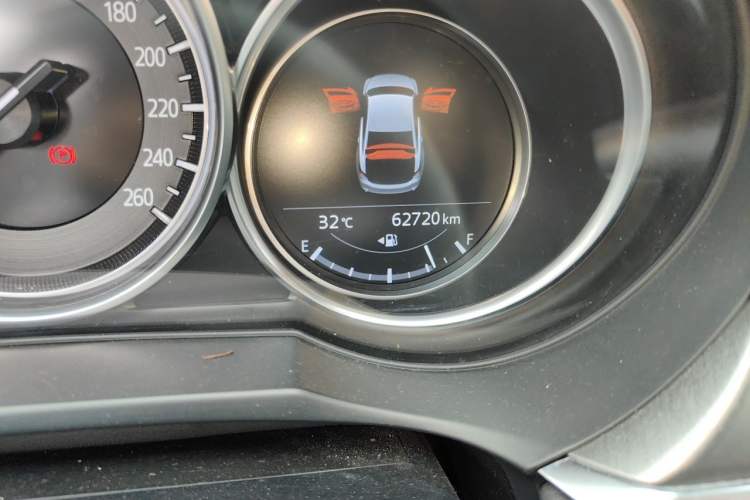 Used Mazda Atenza 2020 2.0L Blue Sky Luxury Edition Odometer Close Up