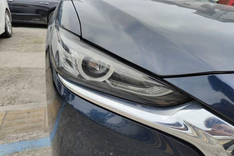 Used Mazda Atenza 2020 2.0L Blue Sky Luxury Edition Right Front Headlight