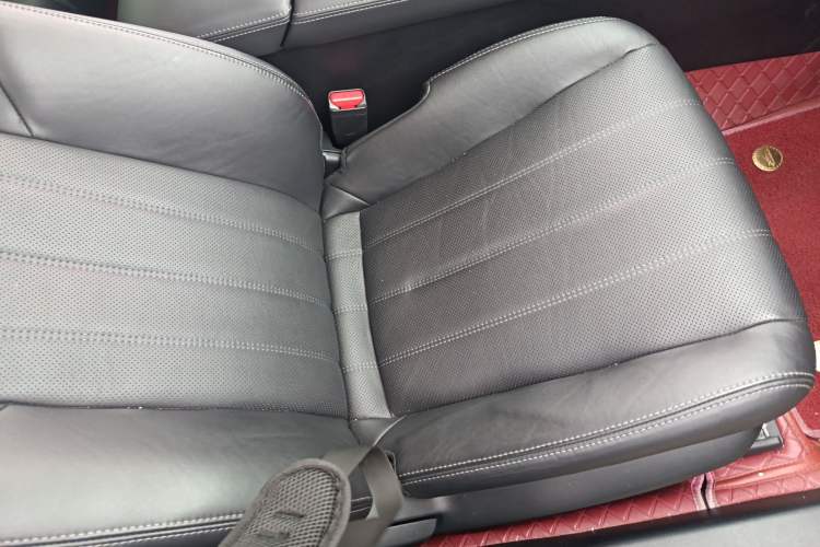 Used Mazda Atenza 2020 2.0L Blue Sky Luxury Edition Right Front Seat