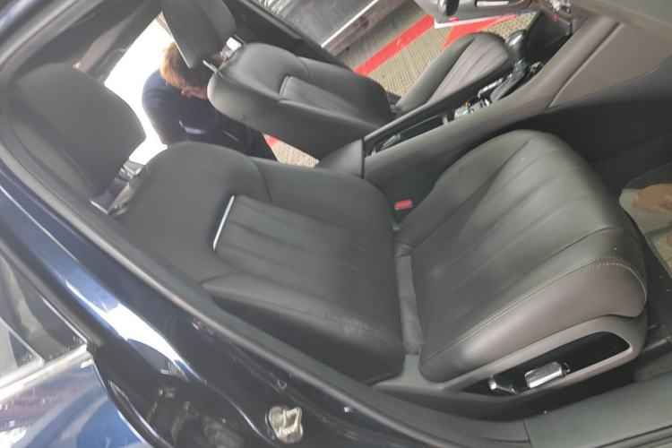 Used Mazda Atenza 2020 2.5L Sky Blue Prestige Edition Right Front Seat
