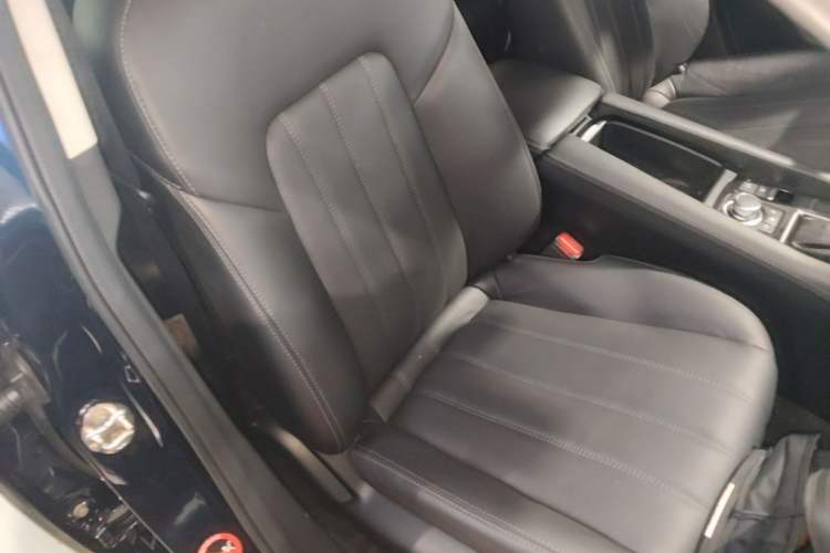 Used Mazda Atenza 2020 2.0L Blue Sky Luxury Edition Right Front Seat