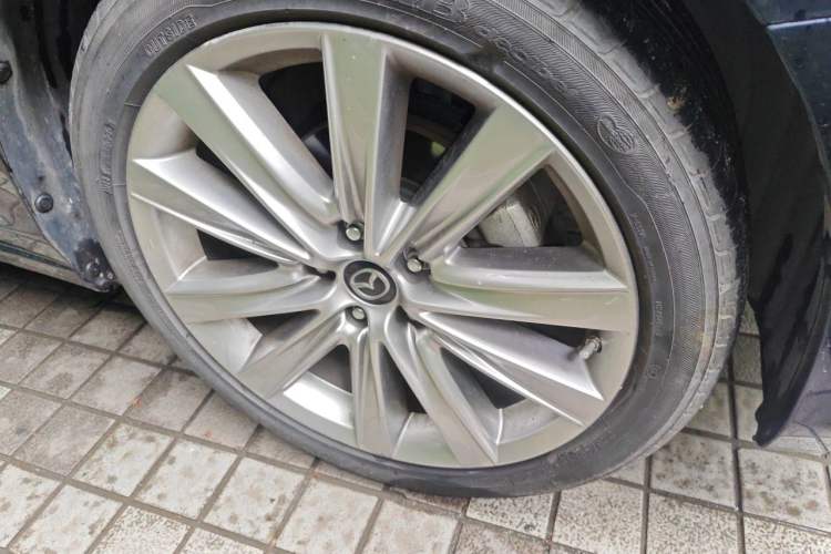 Used Mazda Atenza 2020 2.5L Sky Blue Prestige Edition Right Front Wheel Hub