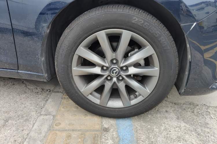 Used Mazda Atenza 2020 2.0L Blue Sky Luxury Edition Right Front Wheel Hub