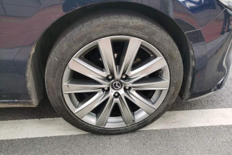 Used Mazda Atenza 2020 2.5L Sky Blue Prestige Edition Right Front Wheel Hub
