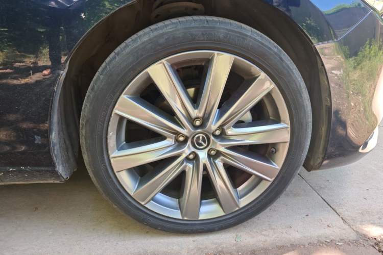 Used Mazda Atenza 2020 2.5L Skyline Sport Edition Right Front Wheel Hub