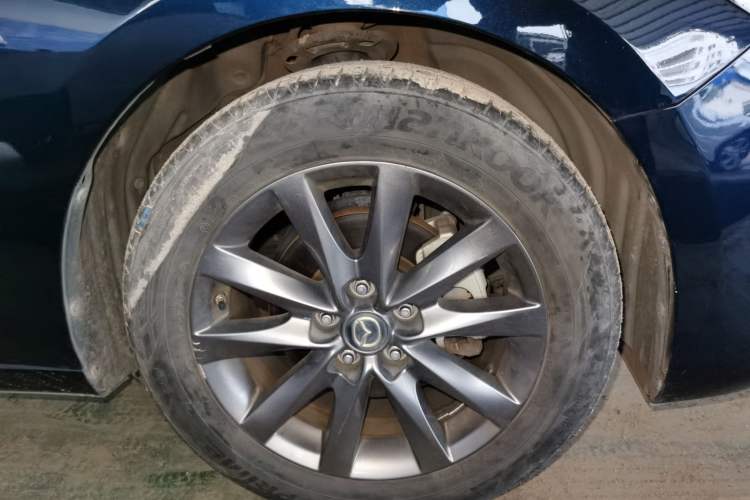 Used Mazda Atenza 2020 2.0L Blue Sky Luxury Edition Right Front Wheel Hub