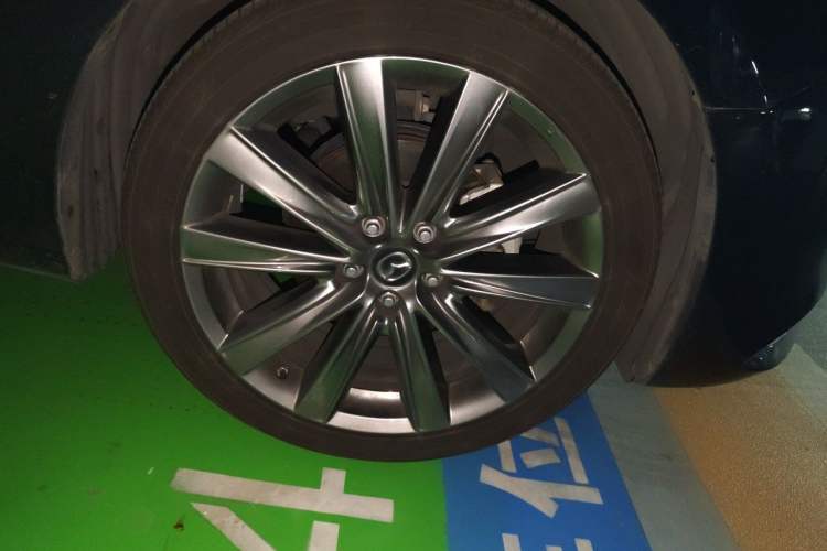 Used Mazda Atenza 2020 2.5L Sky Blue Prestige Edition Right Front Wheel Hub