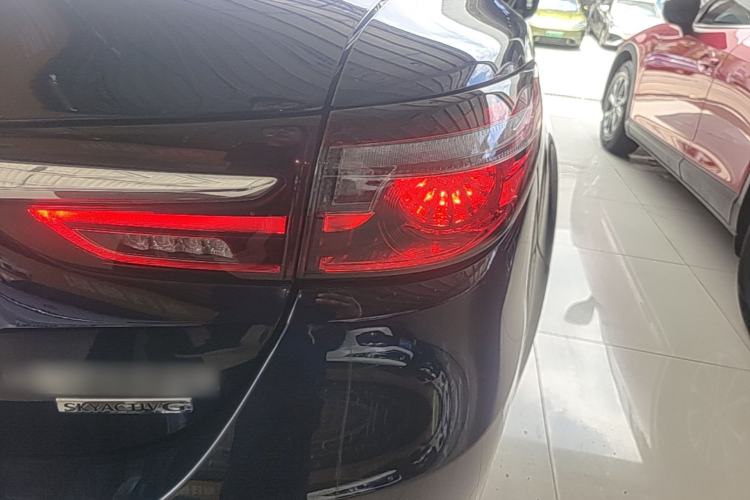 Used Mazda Atenza 2020 2.0L Blue Sky Luxury Edition Right Rear Taillight