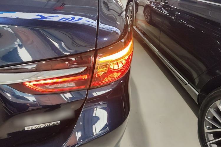 Used Mazda Atenza 2020 2.0L Blue Sky Luxury Edition Right Rear Taillight