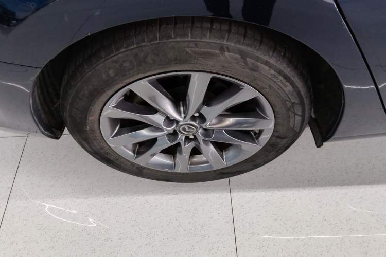Used Mazda Atenza 2020 2.0L Blue Sky Luxury Edition Right Rear Wheel Hub