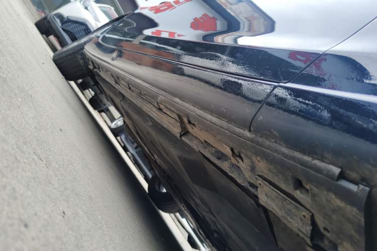 Used Mazda Atenza 2020 2.0L Blue Sky Luxury Edition Right Side Sill