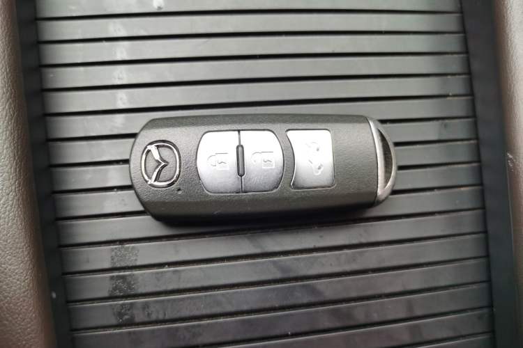 Used Mazda Atenza 2020 2.5L Sky Blue Prestige Edition Vehicle Key
