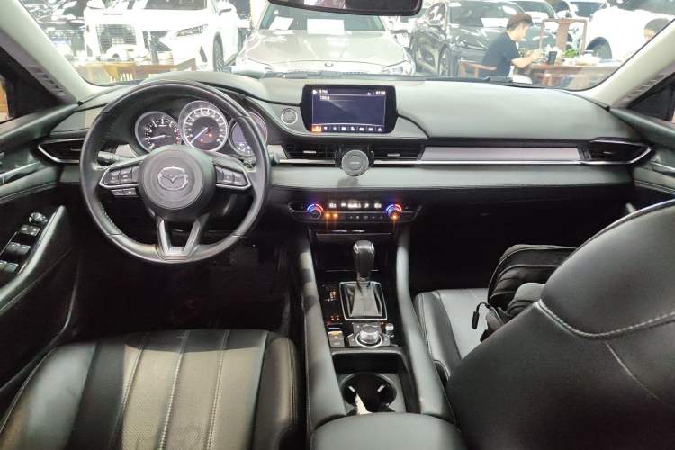Used Mazda Atenza 2020 2.5L Skyline Sport Edition Center Console