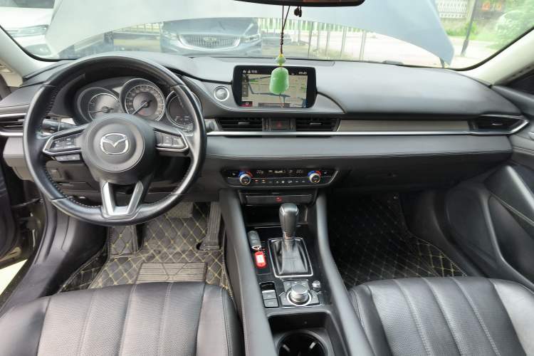 Used Mazda Atenza 2020 2.5L Skyline Sport Edition Center Console