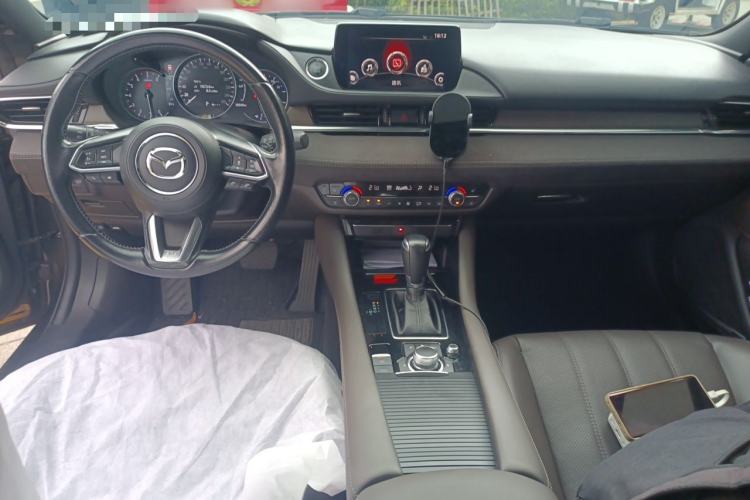Used Mazda Atenza 2020 2.5L Skytop Deluxe Edition Center Console