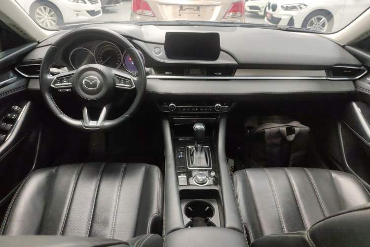 Used Mazda Atenza 2020 2.5L Skyline Sport Edition Center Console