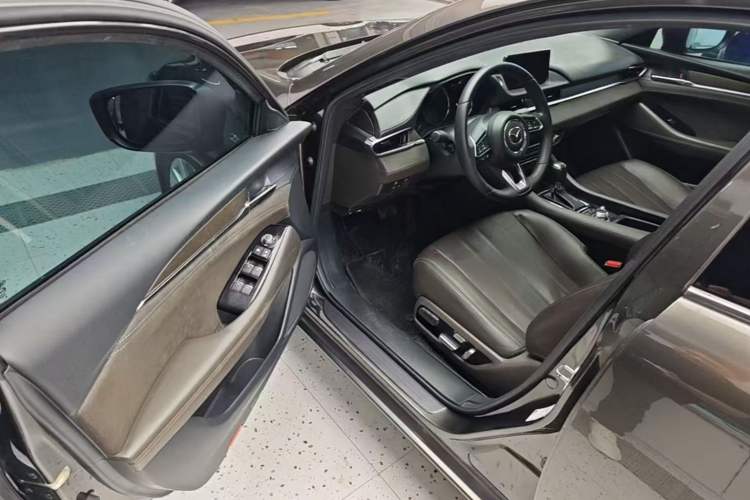Used Mazda Atenza 2020 2.5L Sky Blue Prestige Edition Driver Seat