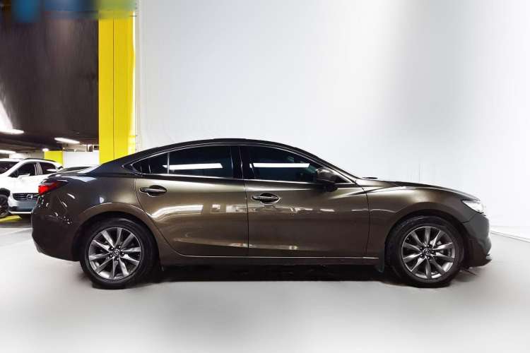 Used Mazda Atenza 2020 2.0L Blue Sky Luxury Edition Exterior 3