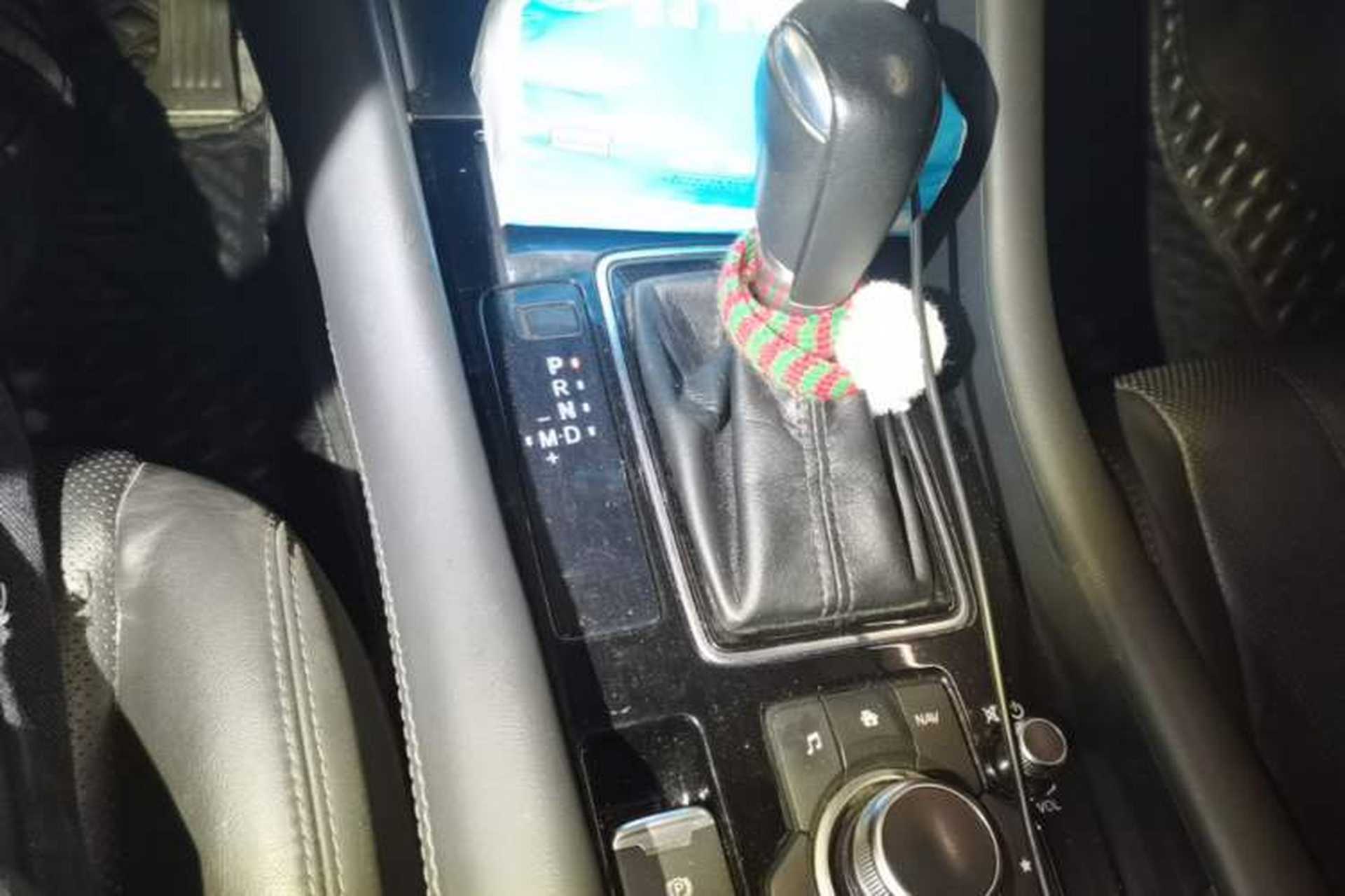 Used Mazda Atenza 2020 2.0L Blue Sky Luxury Edition Gear Lever