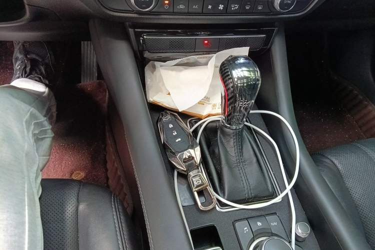 Used Mazda Atenza 2020 2.5L Skyline Sport Edition Gear Lever