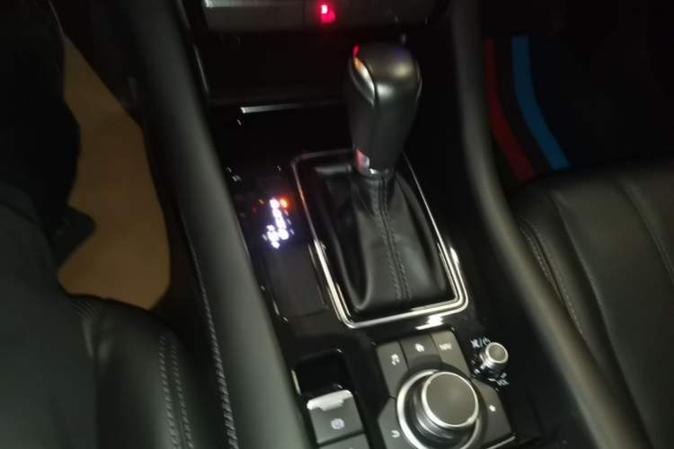 Used Mazda Atenza 2020 2.5L Skyline Sport Edition Gear Lever