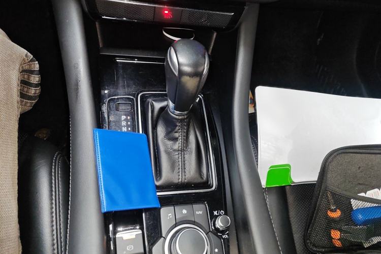 Used Mazda Atenza 2020 2.0L Blue Sky Luxury Edition Gear Lever