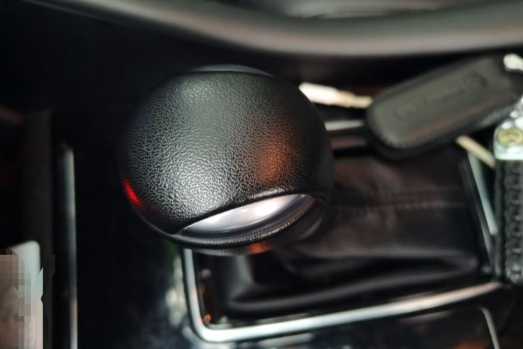 Used Mazda Atenza 2020 2.0L Blue Sky Luxury Edition Gear Lever