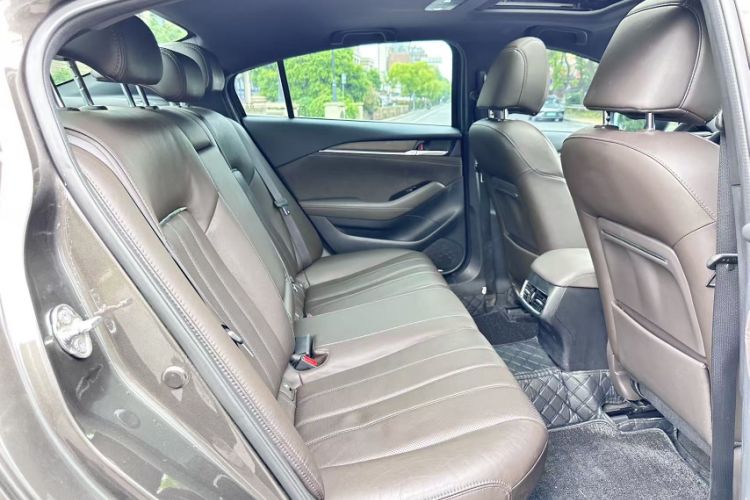 Used Mazda Atenza 2020 2.5L Sky Blue Prestige Edition Interior 1