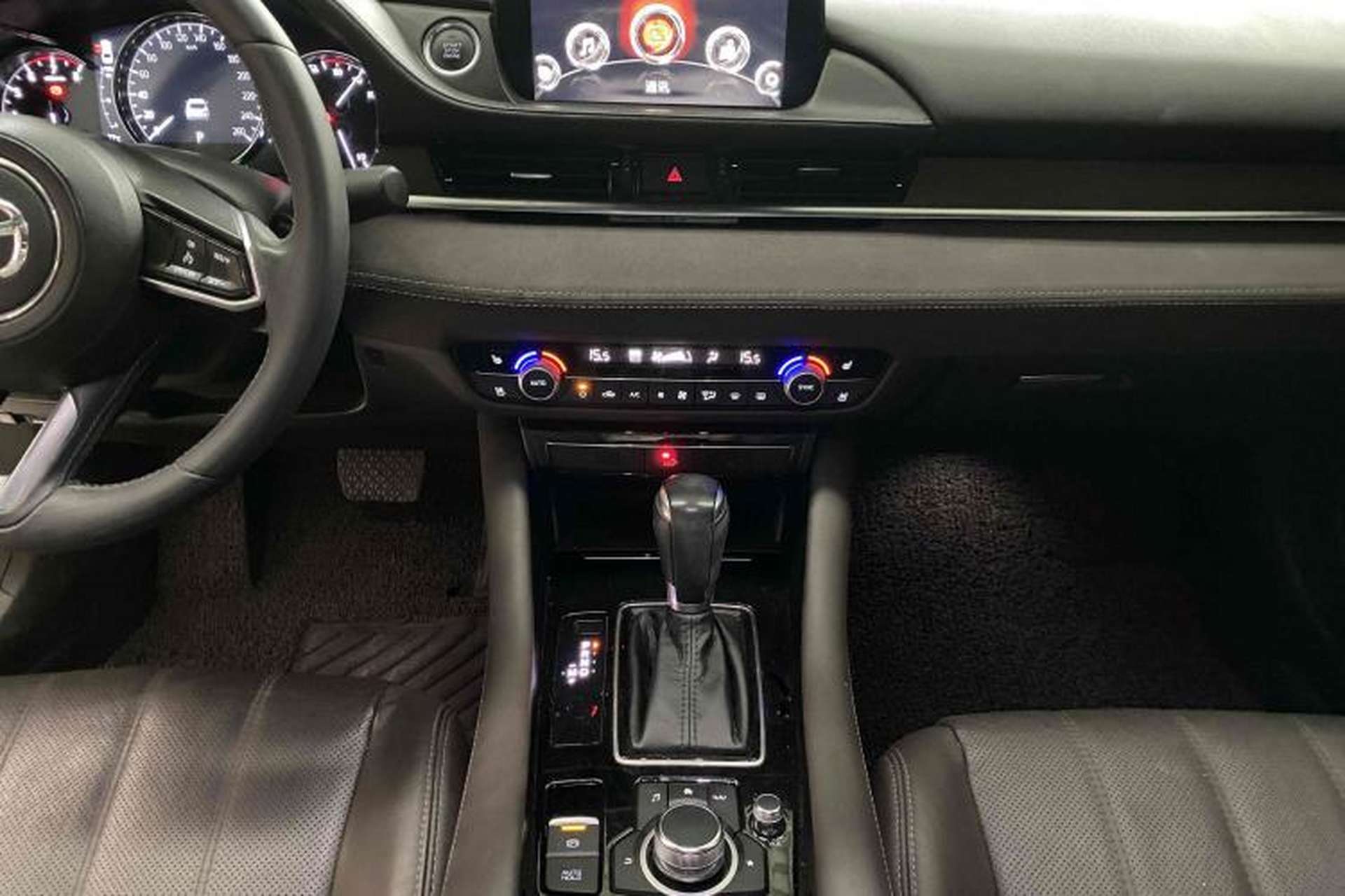 Used Mazda Atenza 2020 2.5L Sky Blue Prestige Edition Interior 3